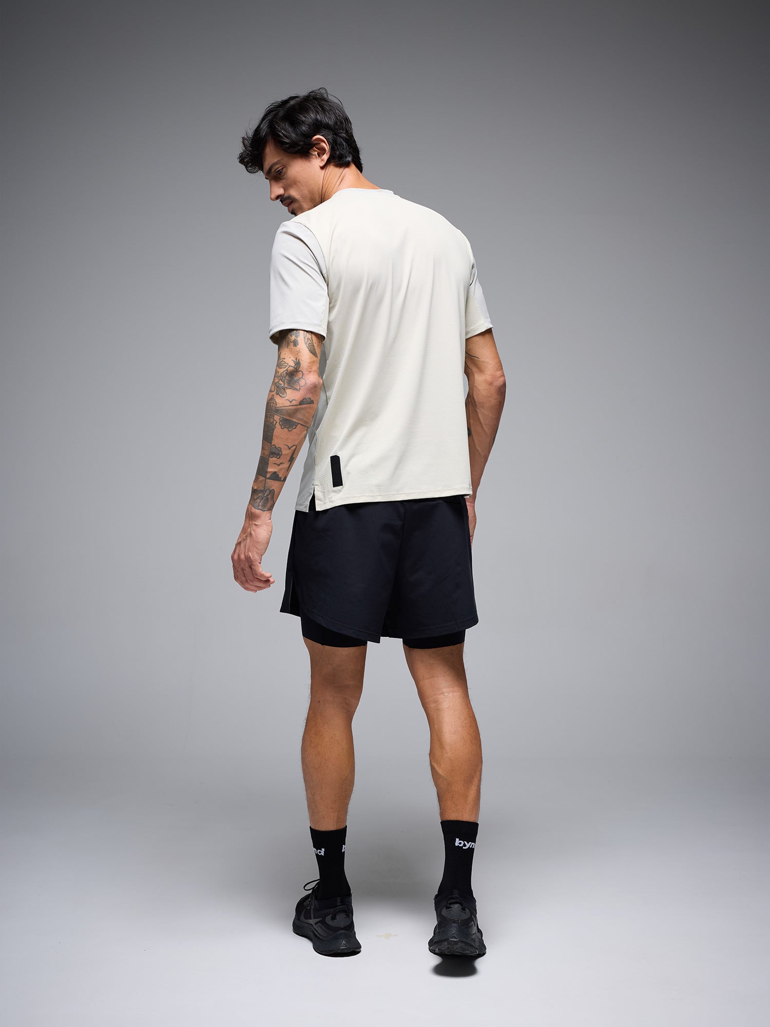 CAMISETA BYND OSAKA - MARFIL