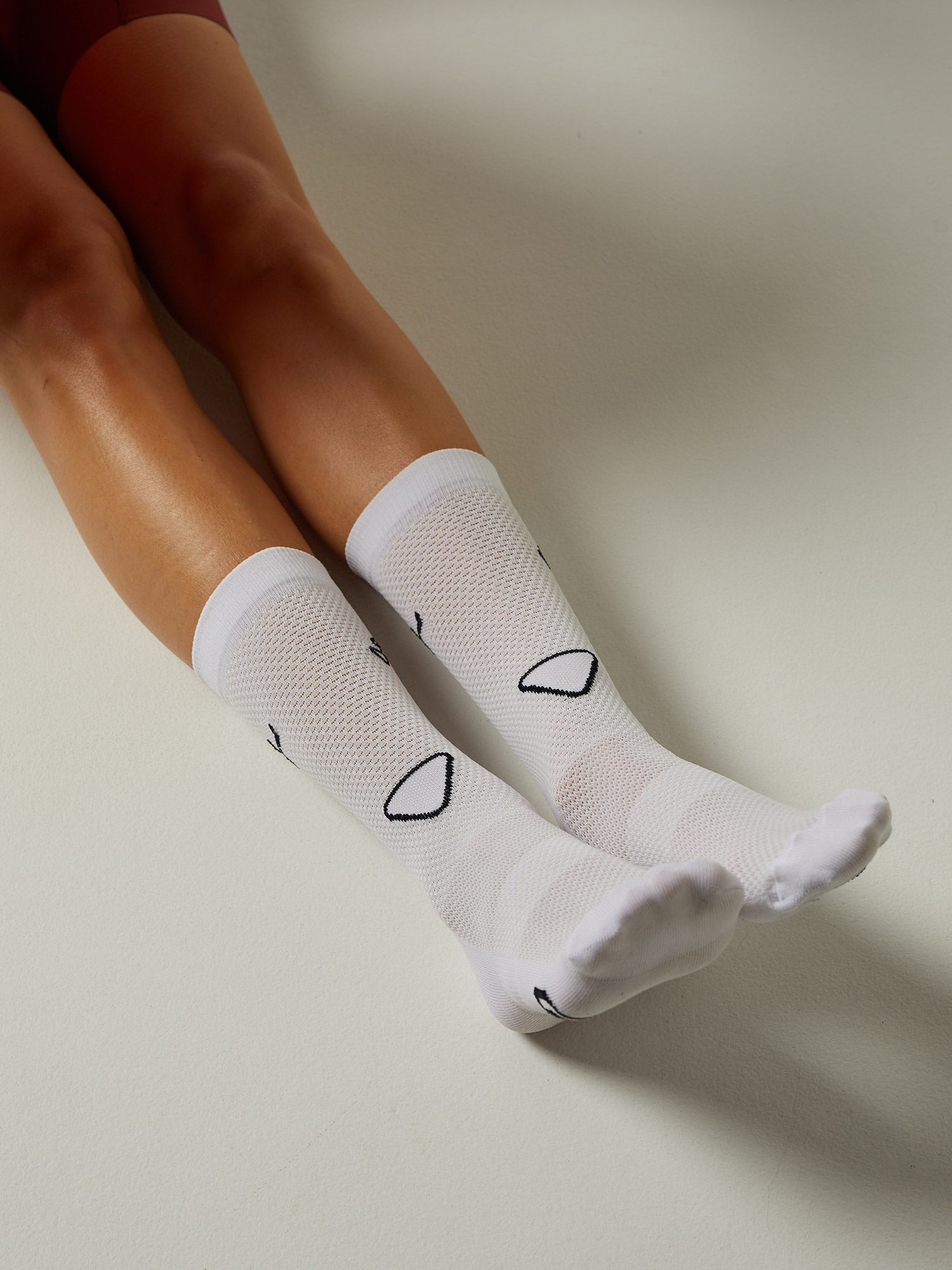 C.D.A-SOCKS WHITE