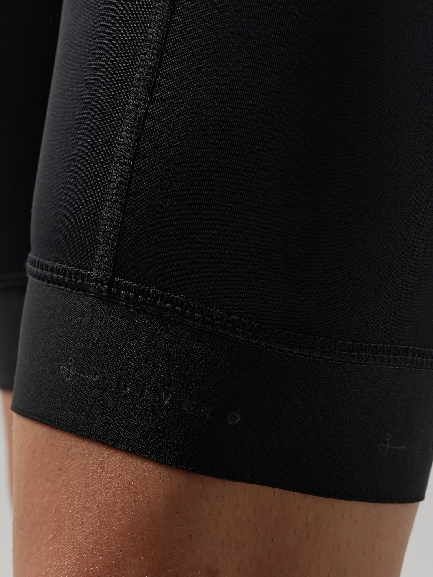 PANTALONETA ESSNTL HOMBRE NEGRA