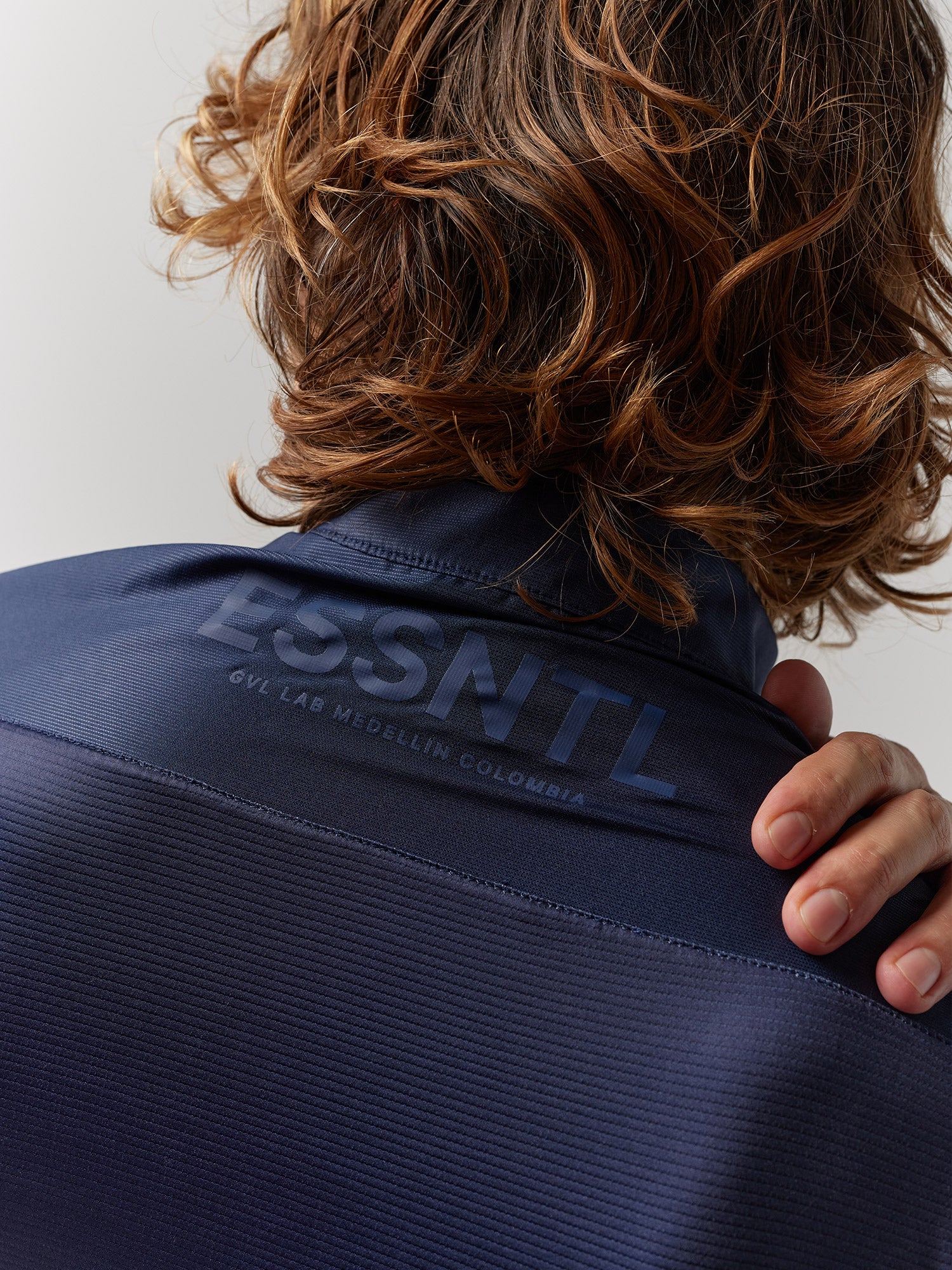 CHAQUETA ESSNTL QUICK-FREE PRO AZUL