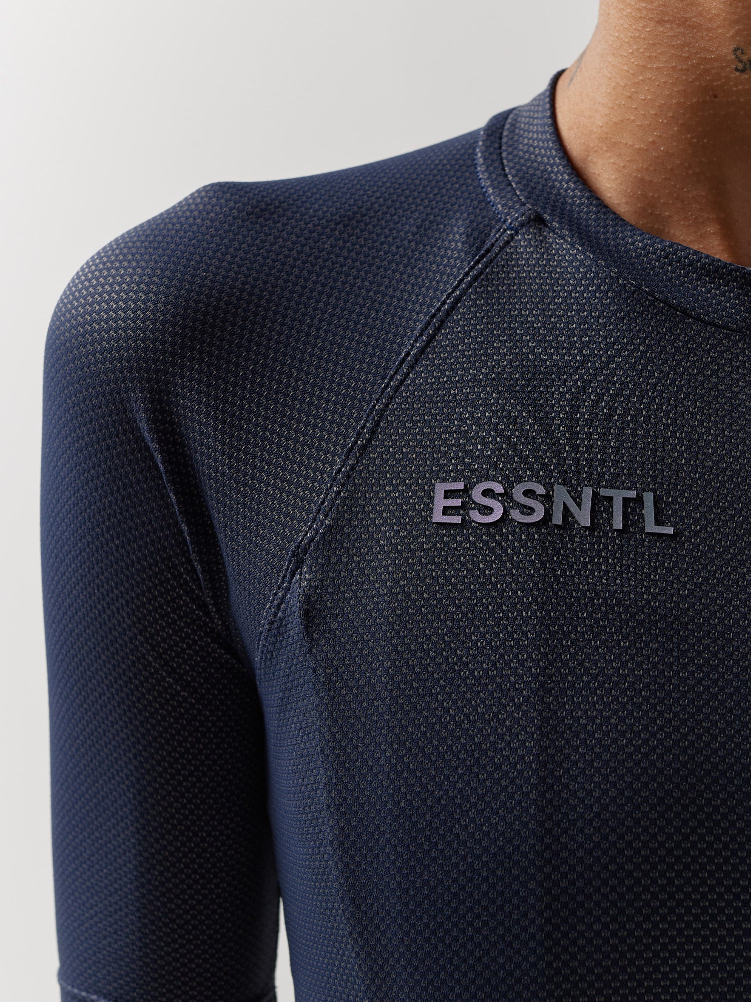 CAMISETA ESSNTL GRAFENO AZUL