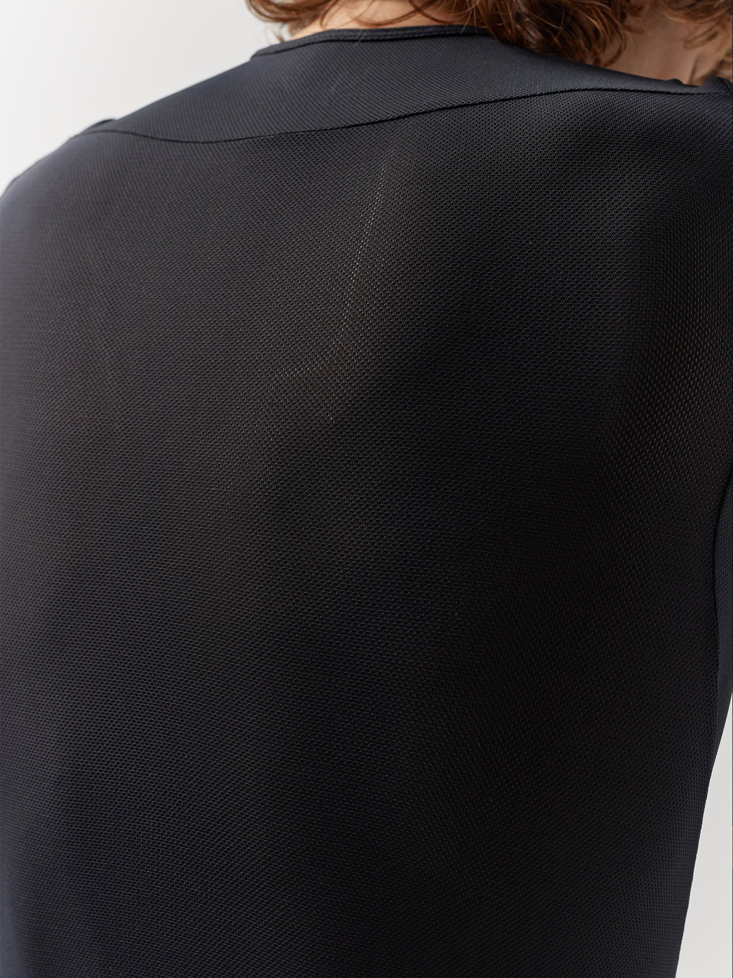 CAMISETA INTERNA ESSNTL NEGRA HOMBRE