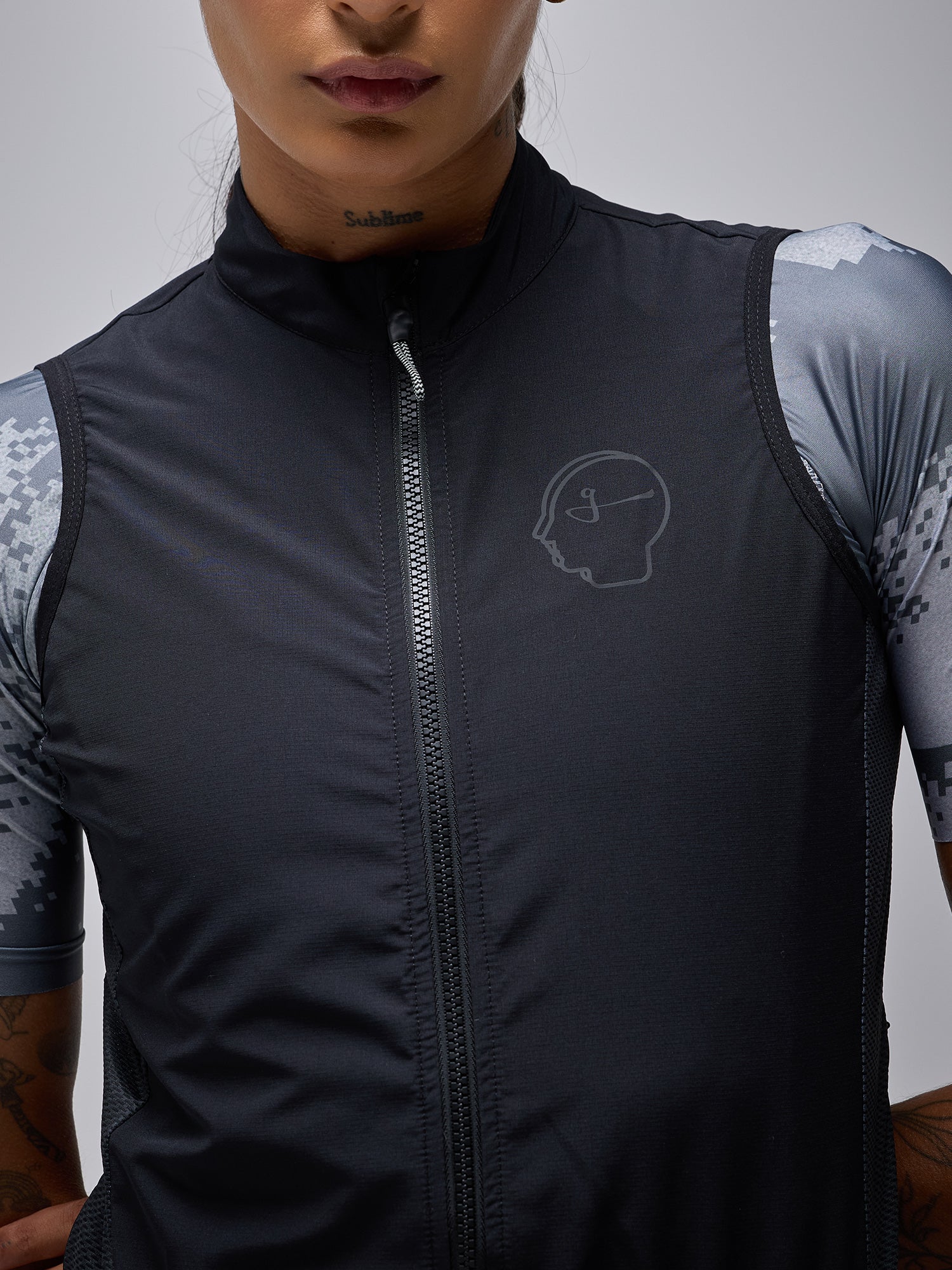 ESSNTL UNISEX QUICK-FREE GILET - BLACK