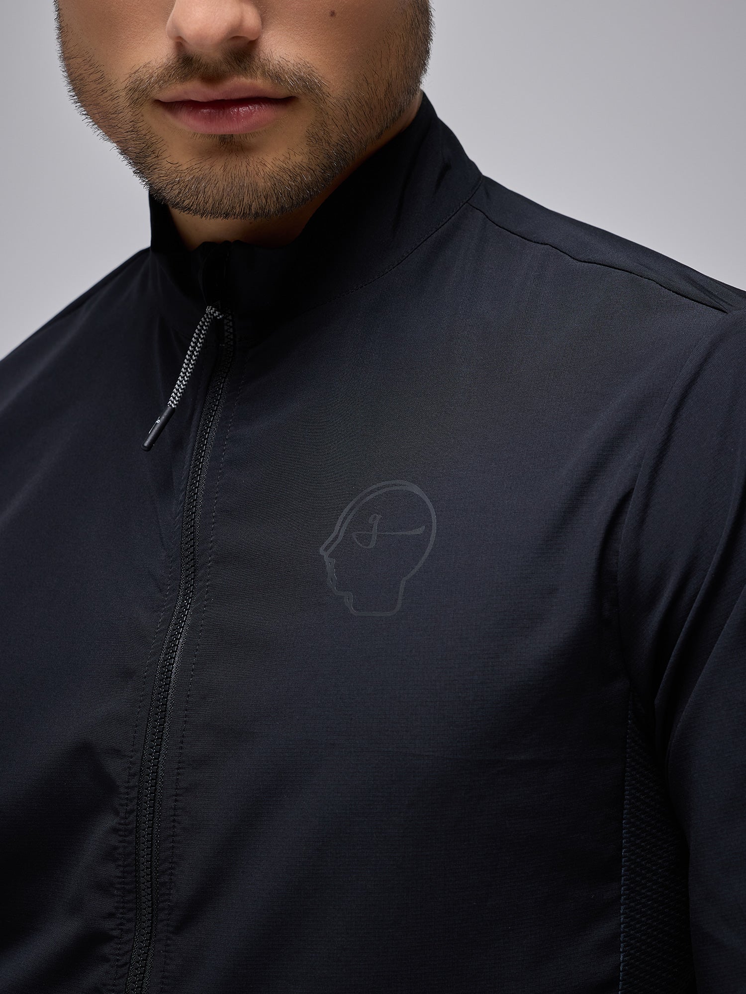 ESSNTL UNISEX JACKET - BLACK