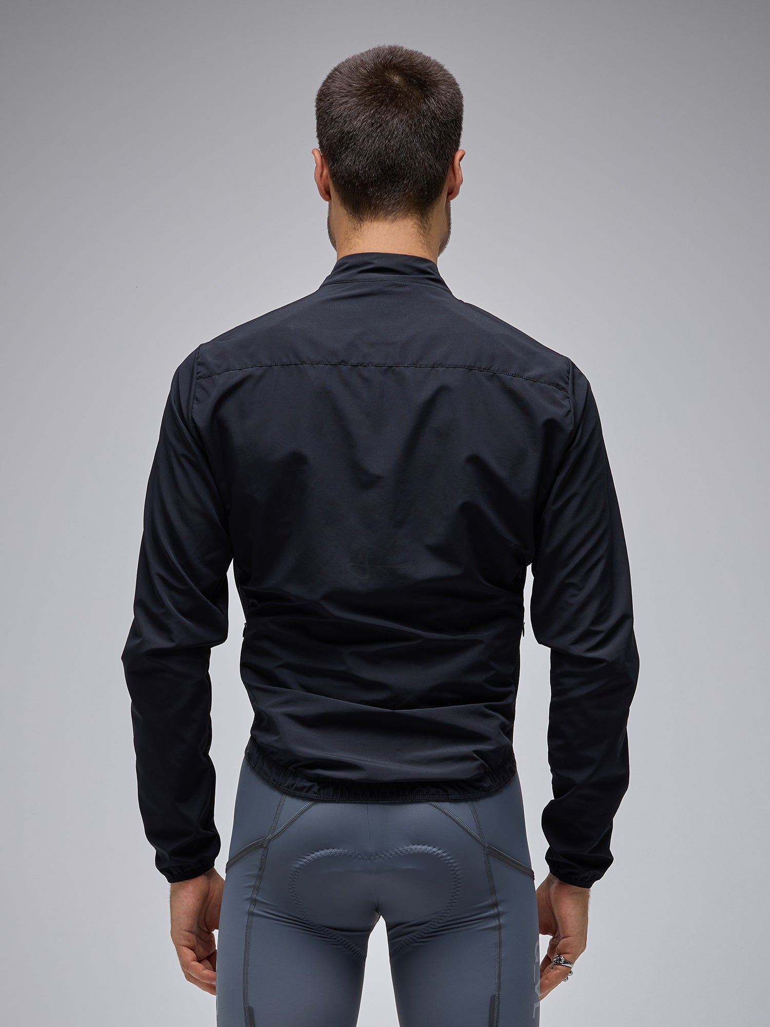 ESSNTL UNISEX JACKET - BLACK