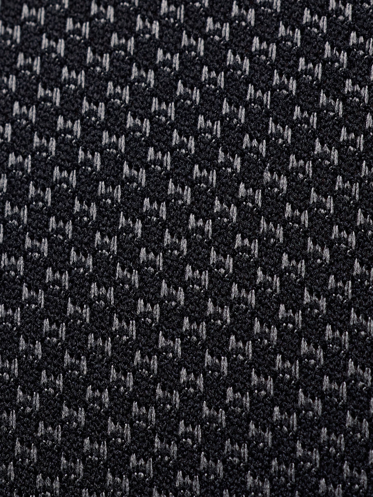 CAMISETA MODERN CLASSIC GRAFENO - NEGRO