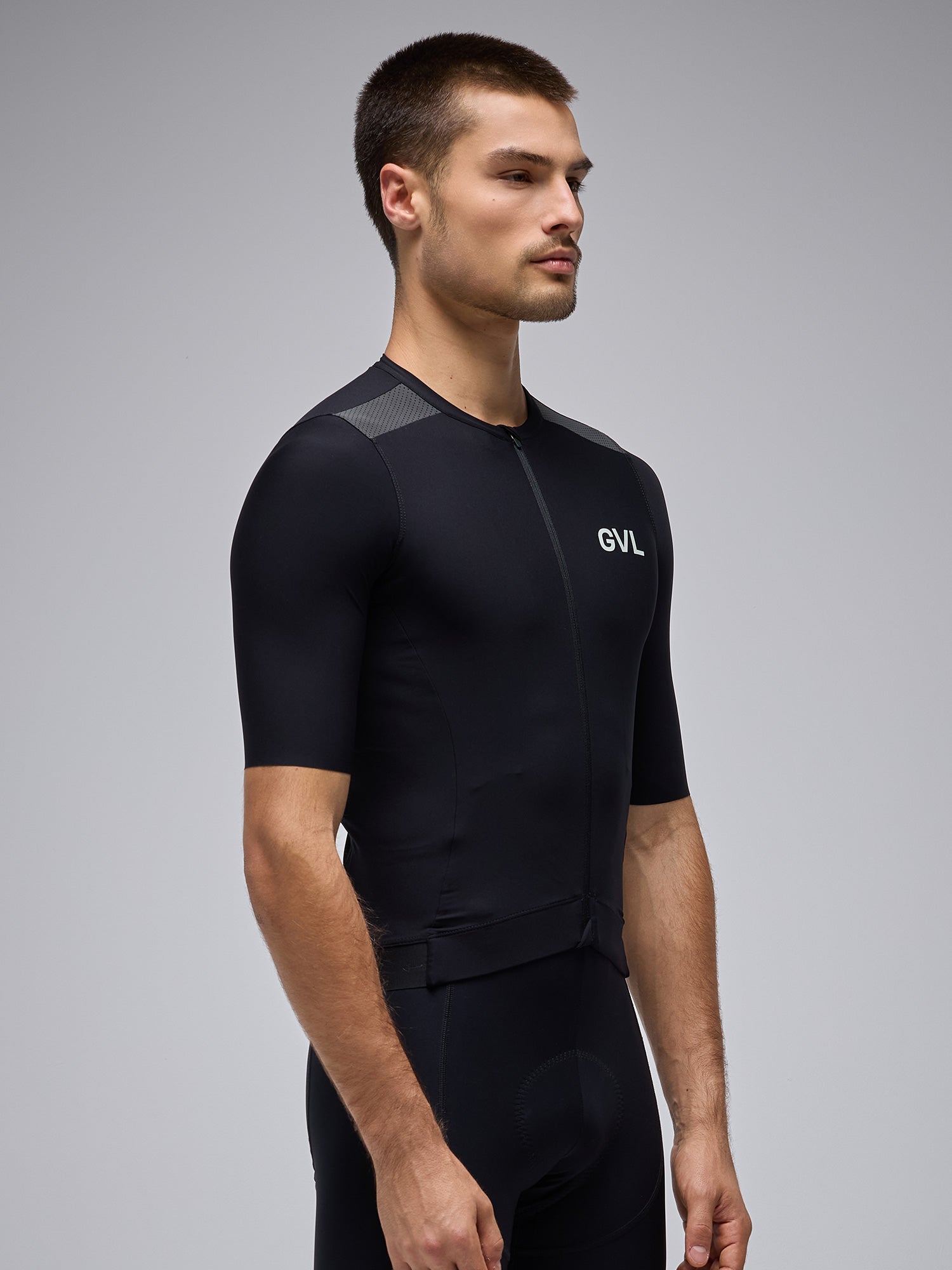 CAMISETA UNISEX MODERN CLASSIC - NEGRO