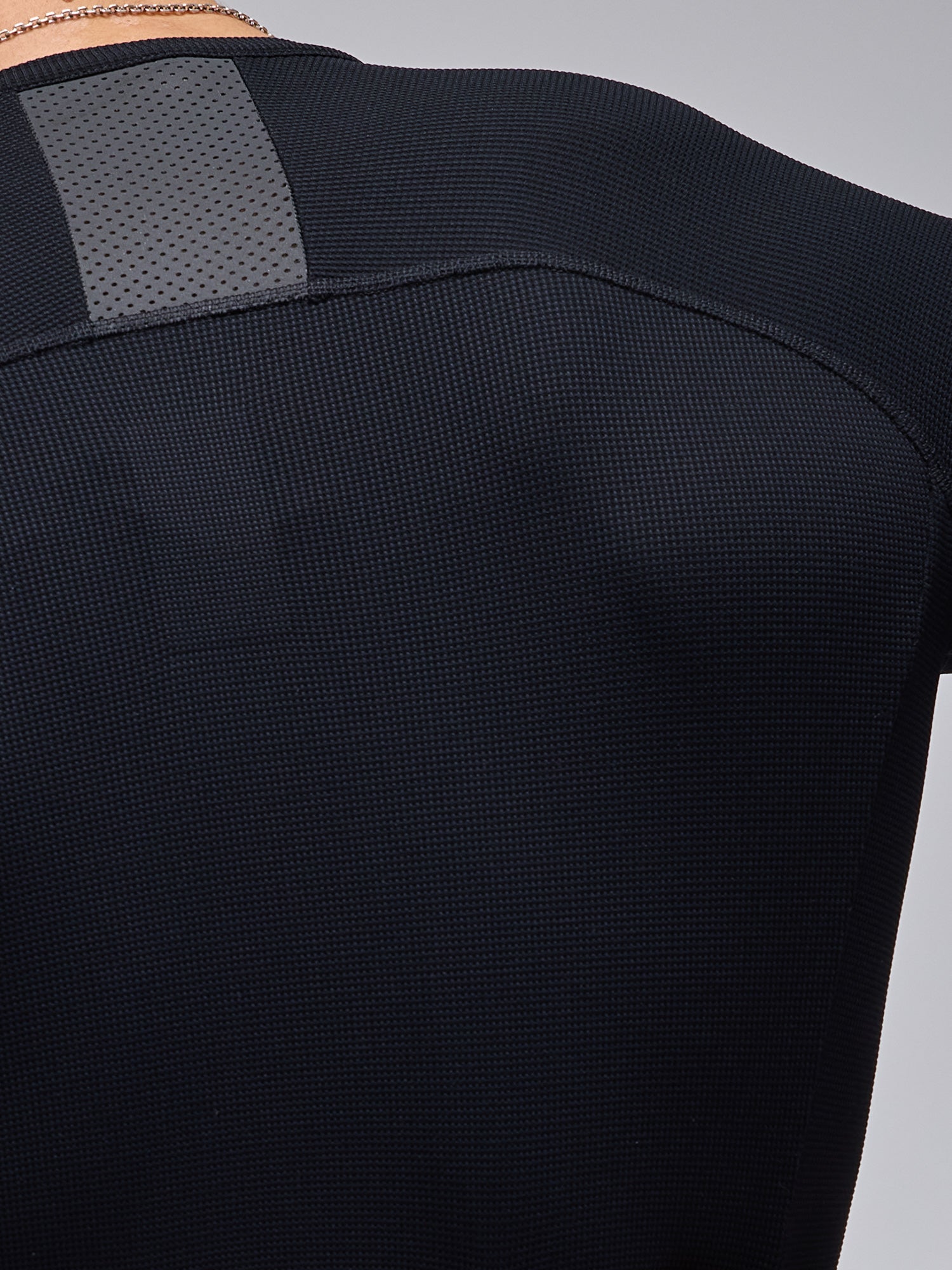 MODERN CLASSIC WAFFLE SS JERSEY - BLACK