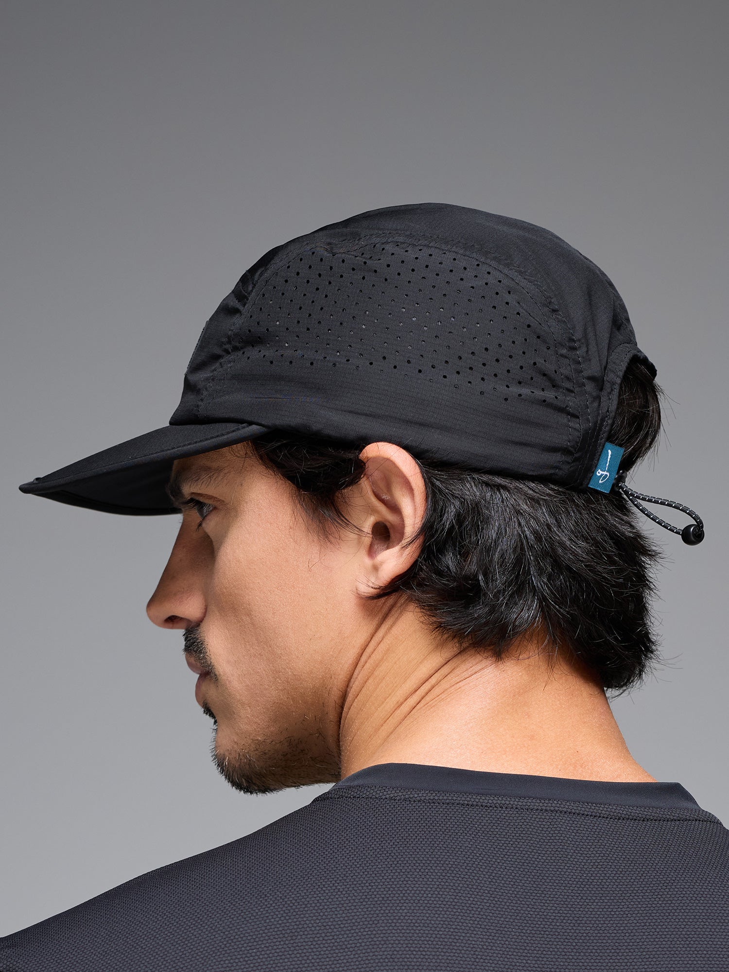 BYND GORRA - BLACK
