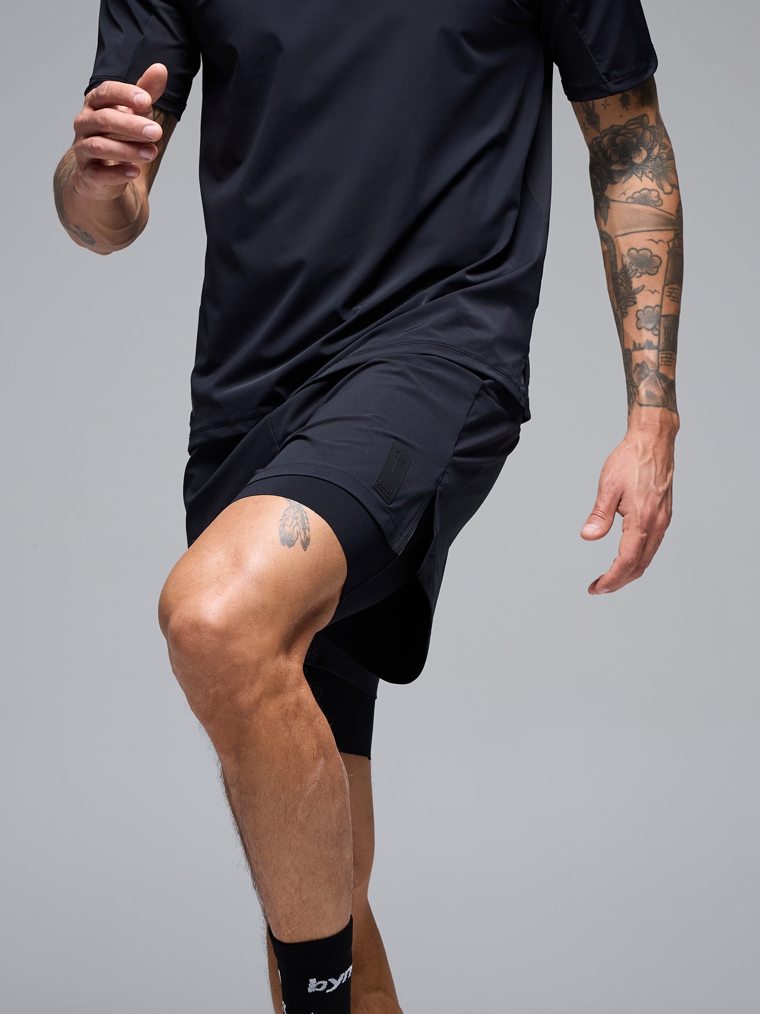 PANTALONETA BYND 2-EN-1 HOMBRE - NEGRO