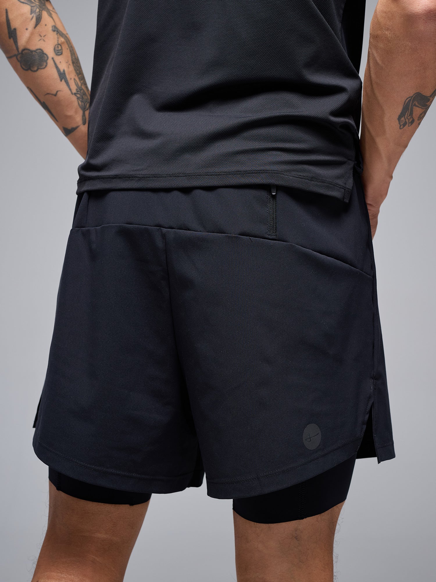 PANTALONETA BYND 2-EN-1 HOMBRE - NEGRO