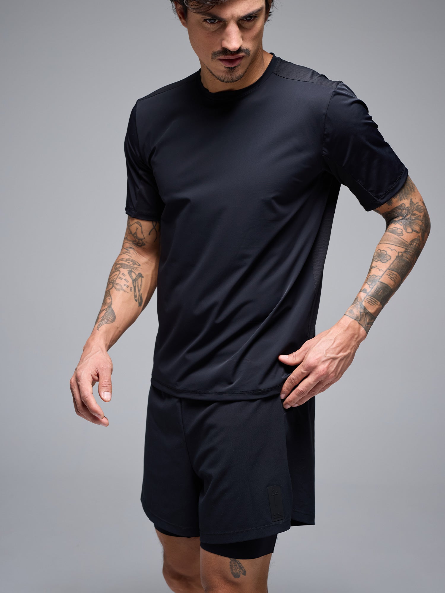 PANTALONETA BYND 2-EN-1 HOMBRE - NEGRO