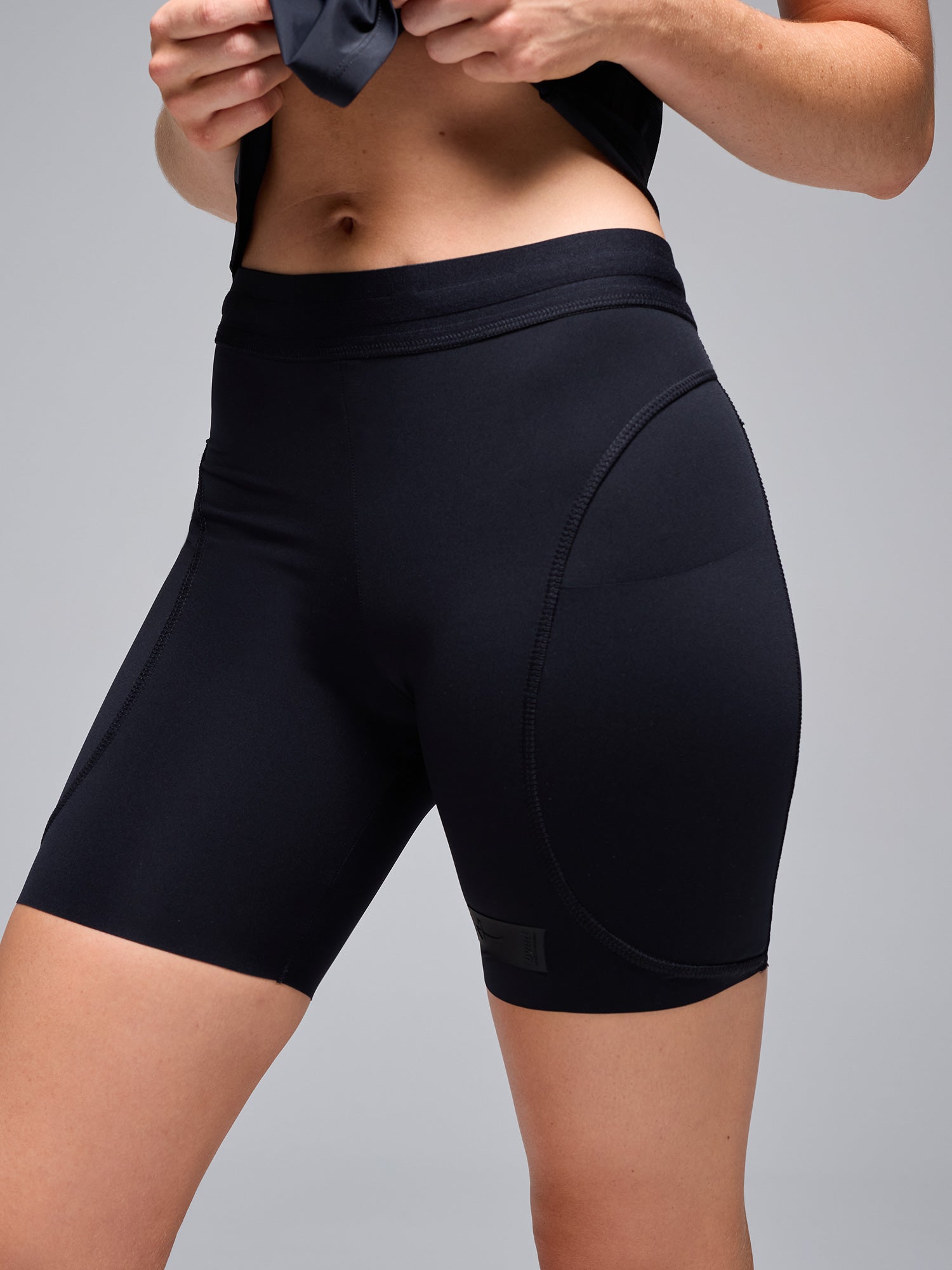 BYND BIKER DE MUJER - NEGRO