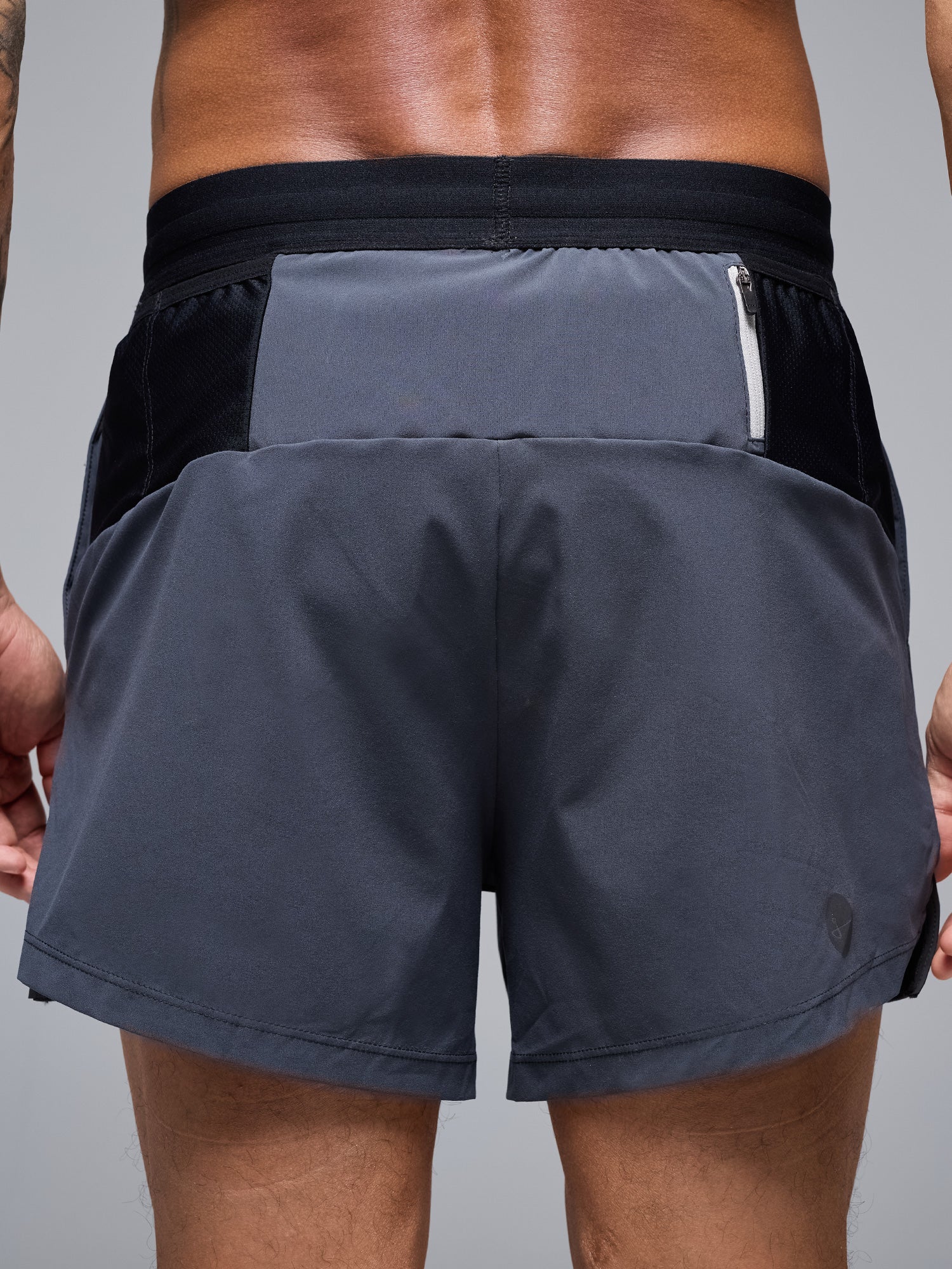 PANTALONETA BYND 5” - GRIS OSCURO