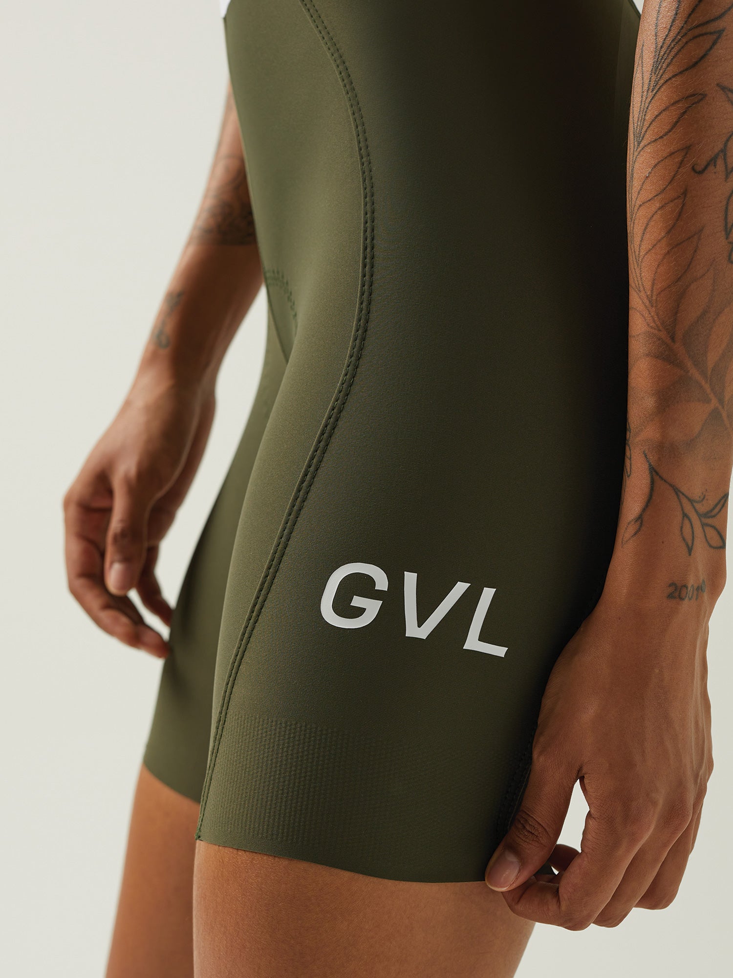PANTALONETA HD PRO OLIVA MUJER