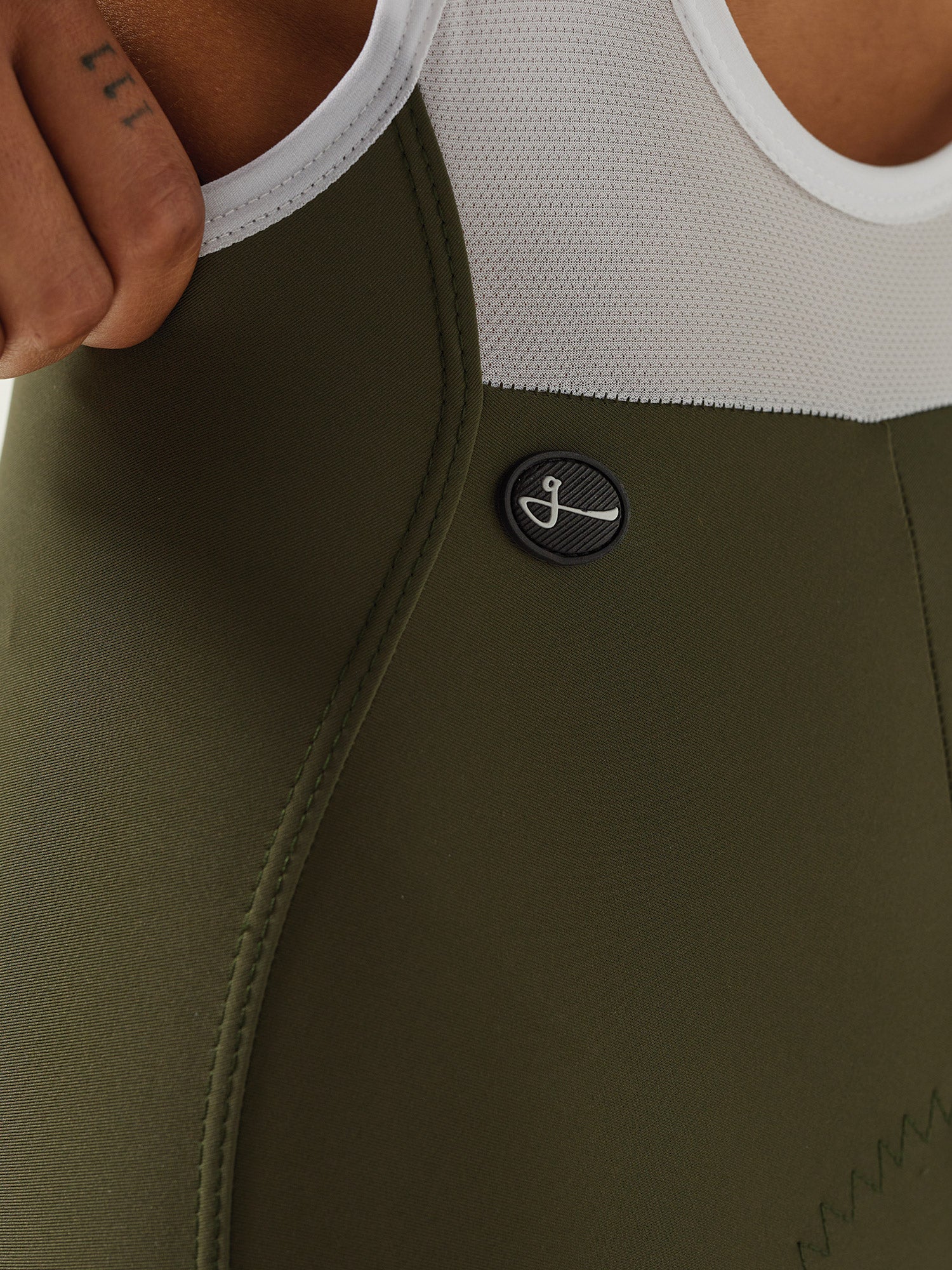 PANTALONETA HD PRO OLIVA MUJER
