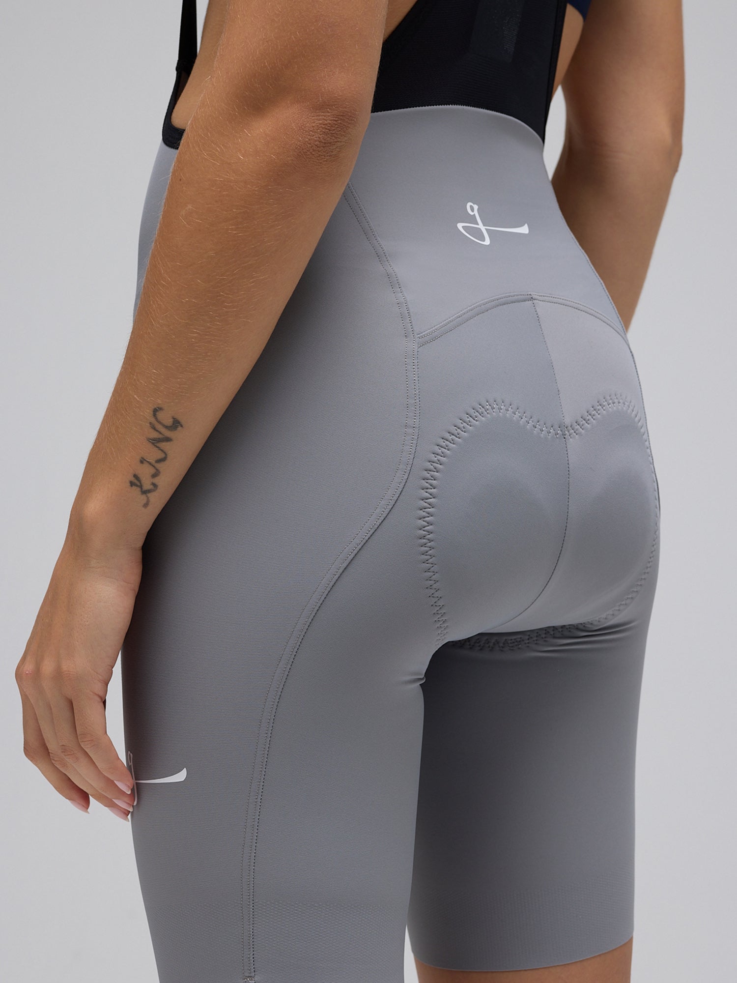 PANTALONETA G90 ULTRA MUJER - CLOUD