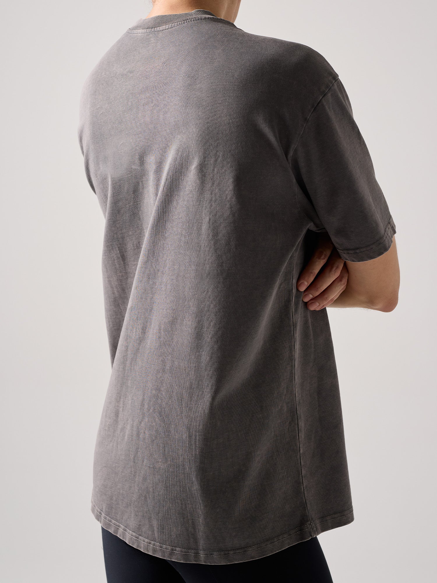 CAMISETA OVERSIZED 100% ALGODÓN ACID WASH - GREY