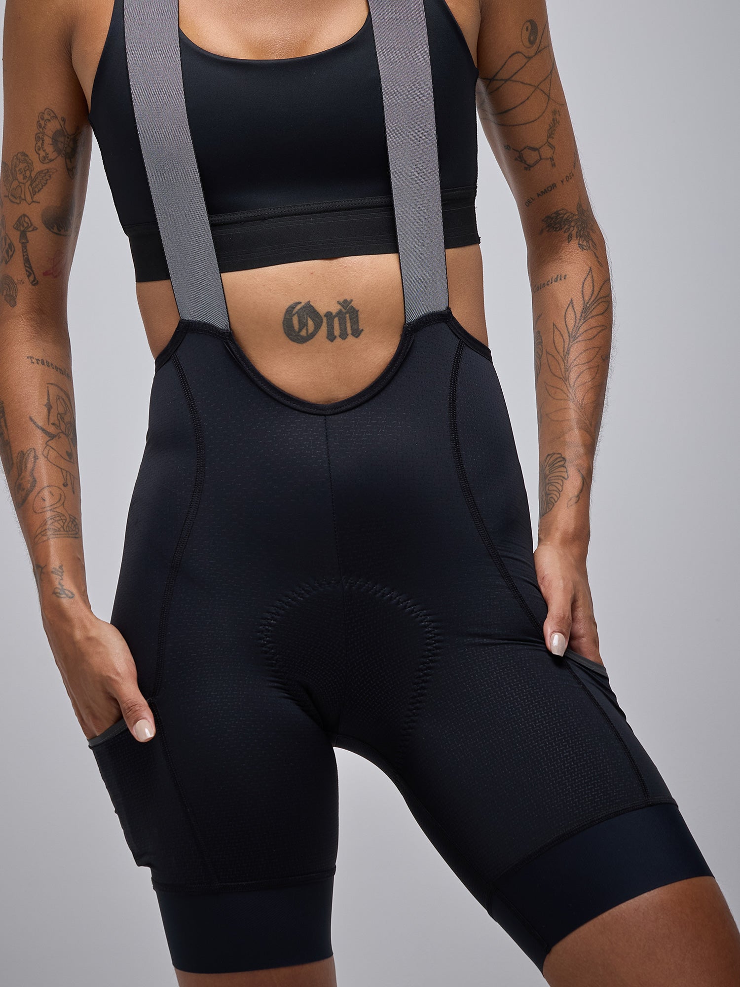 PANTALONETA MC CARGO MUJER - NEGRO