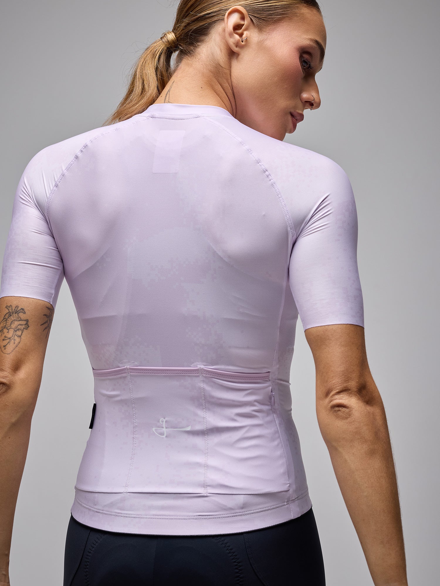 CAMISETA ESSNTL - PIXEL PINK