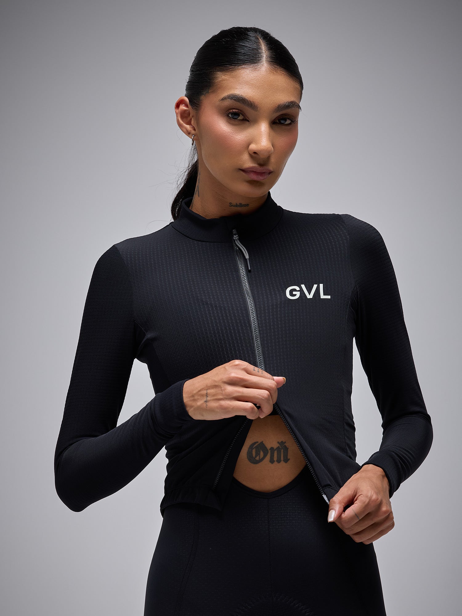 CAMISETA TÉRMICA MODERN CLASSIC - NEGRO