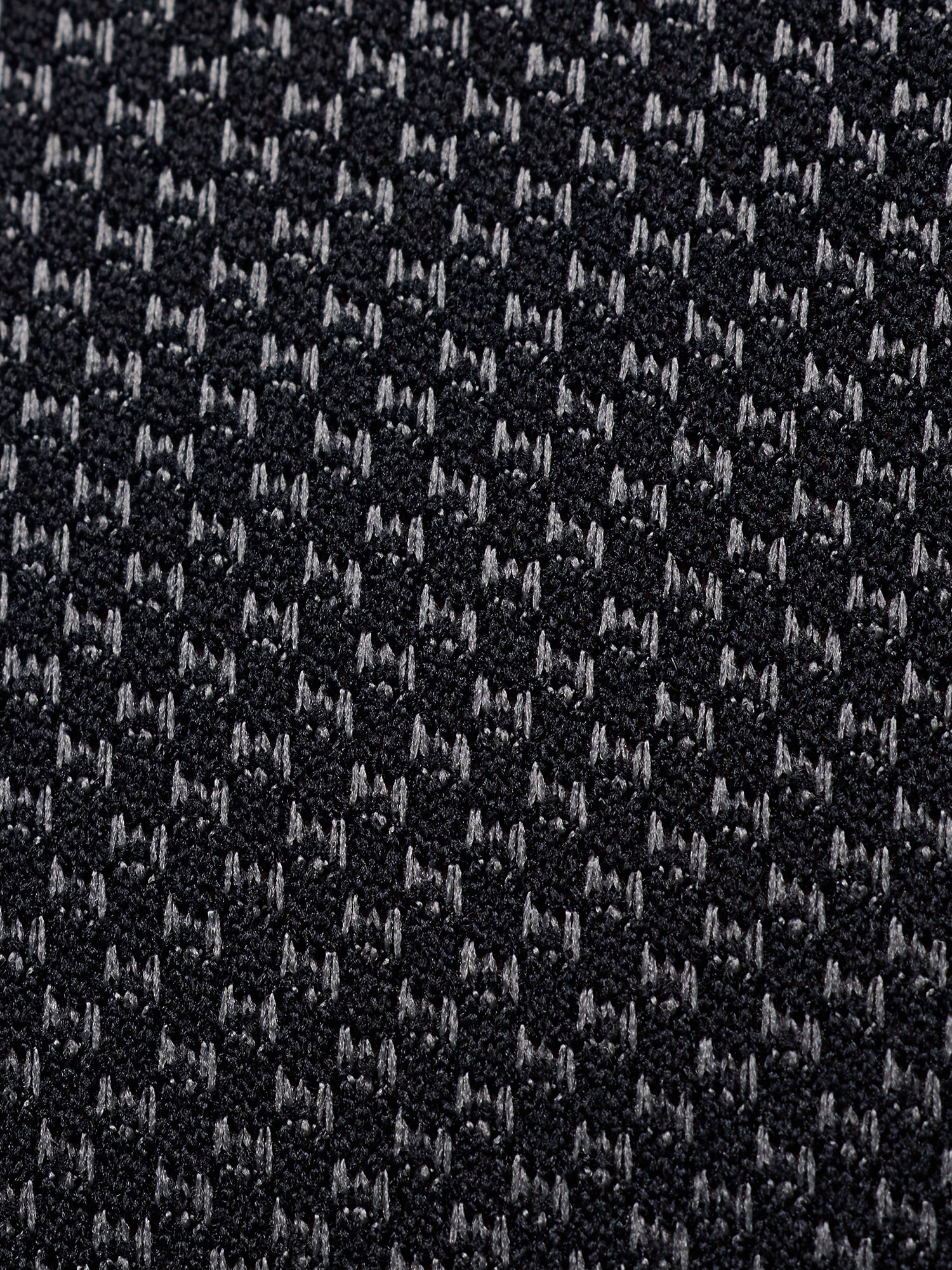 CAMISETA MODERN CLASSIC GRAFENO - NEGRO