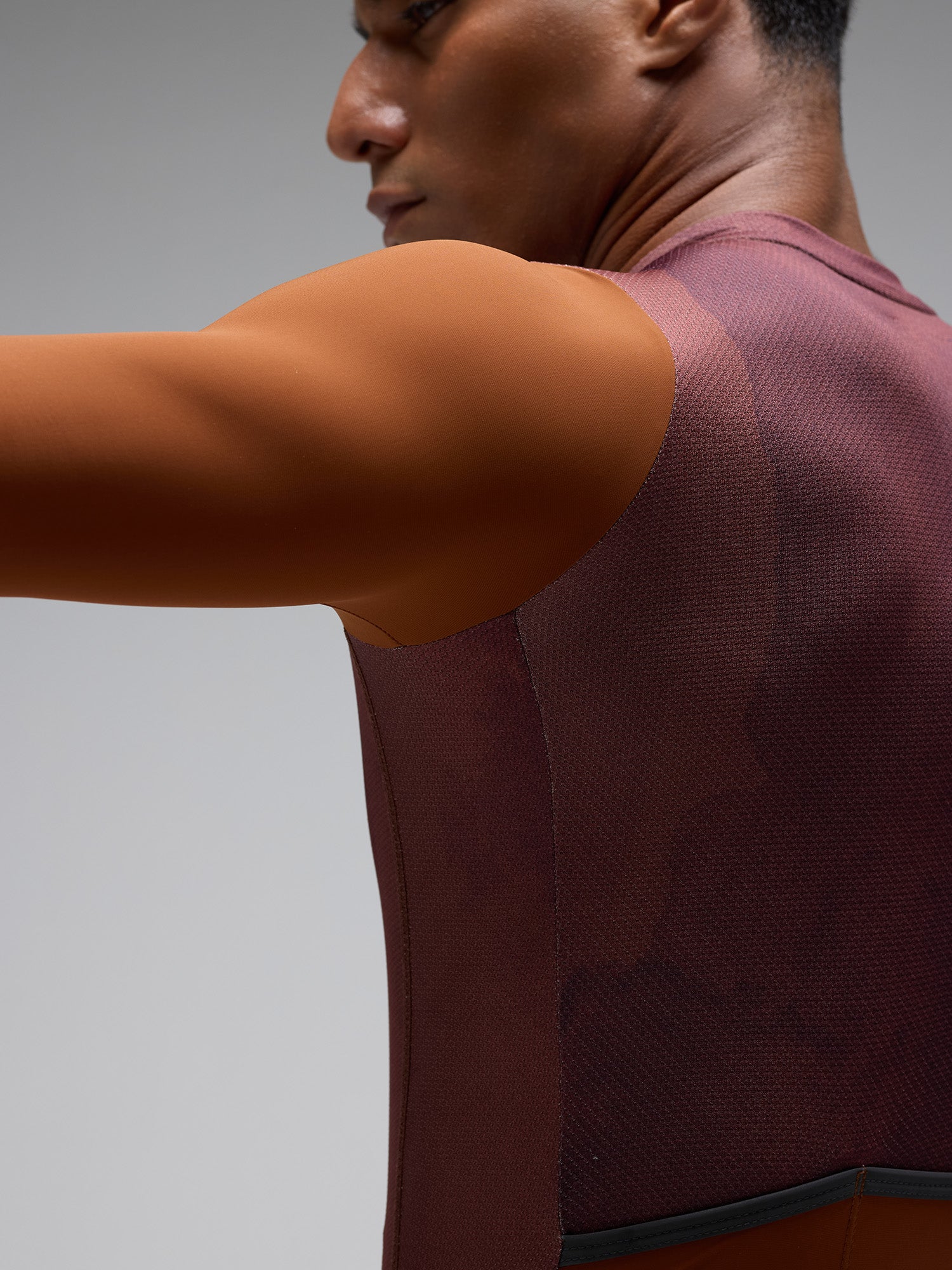 CAMISETA GRAFENO UNISEX MODERN CLASSIC - RUSSET