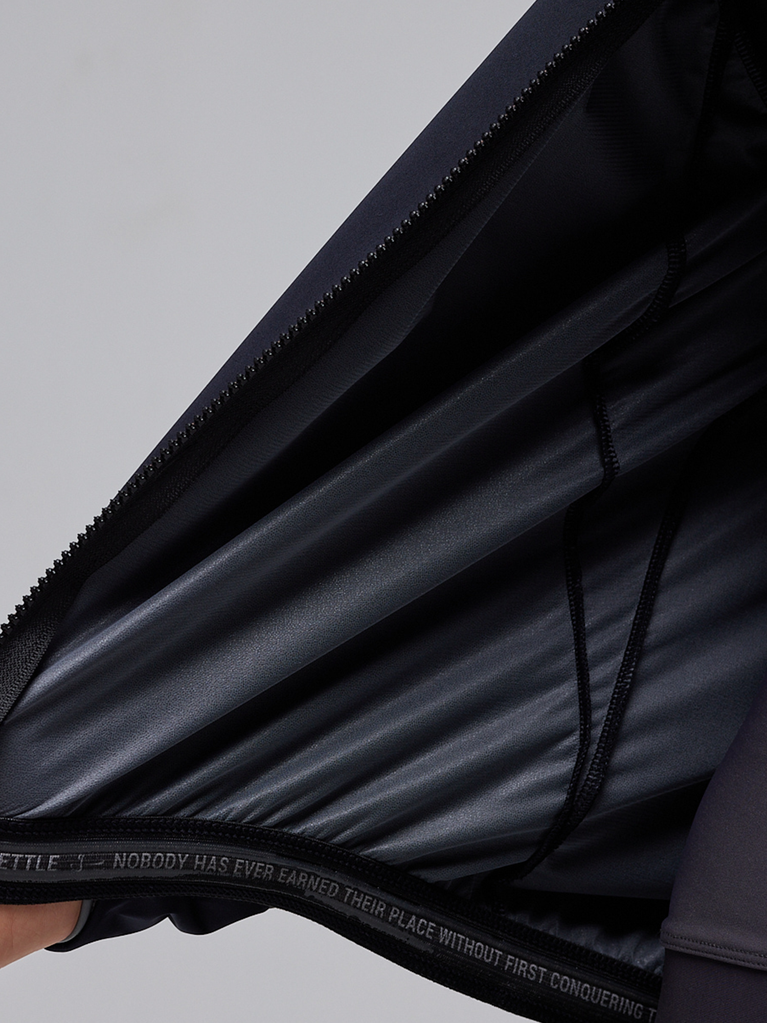 CHAQUETA WATERPROOF UNISEX C.D.A - ELECTRIC BLACK